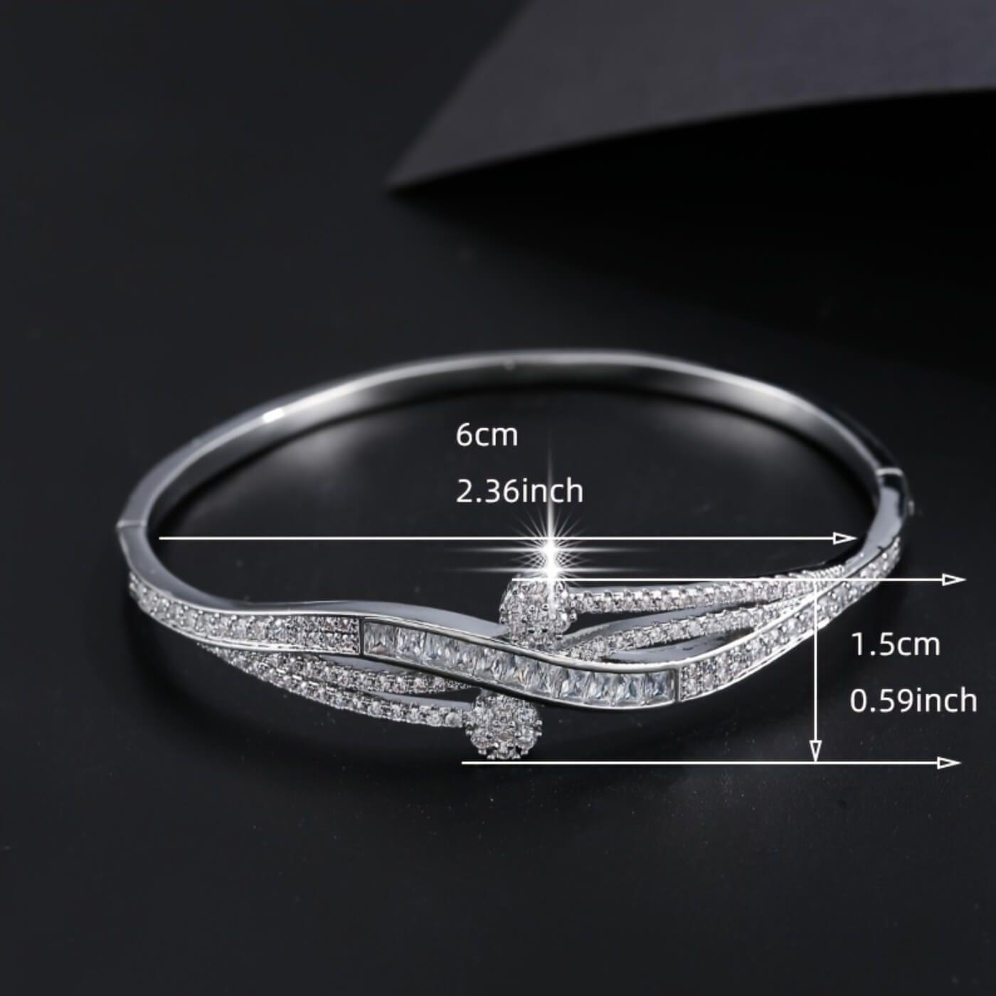 Luxury Crystal Twist Bracelet