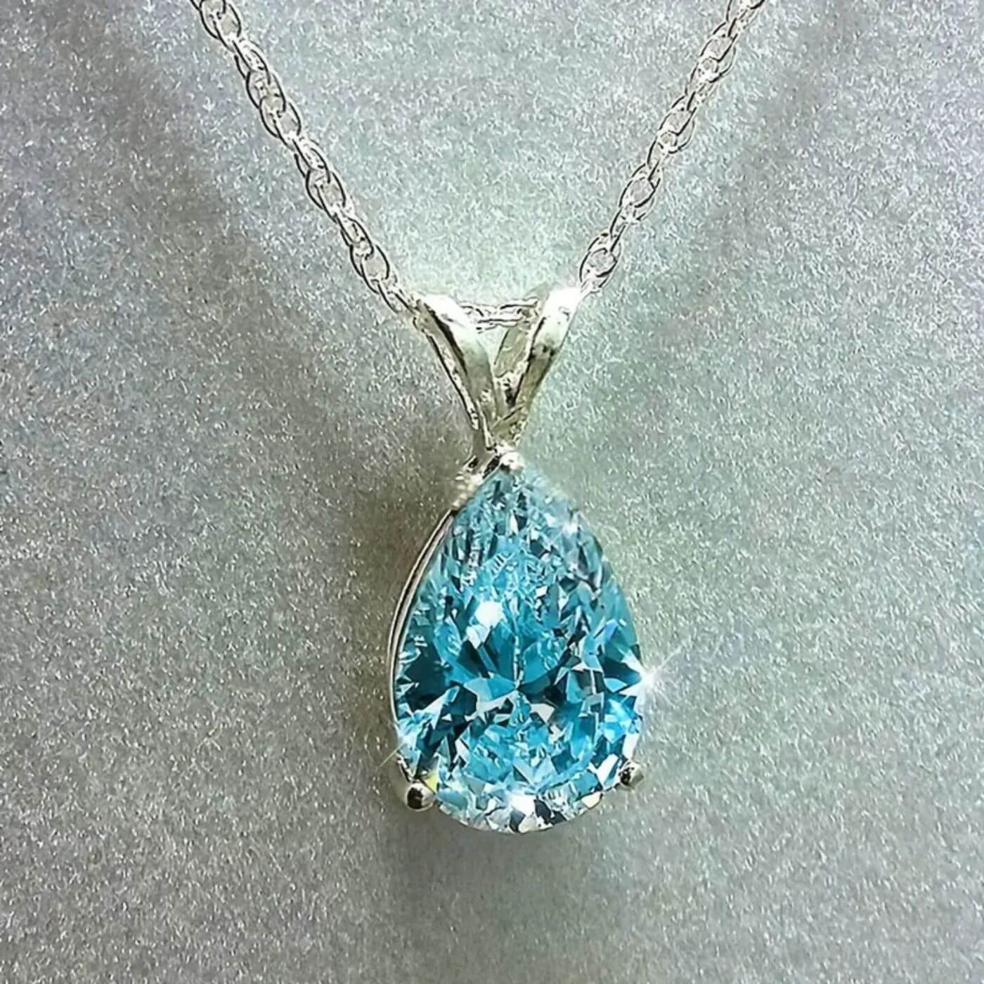 Luxury Crystal Water Drop Necklace
