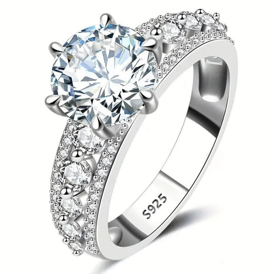 Luxury Zirconia Halo Engagement Ring