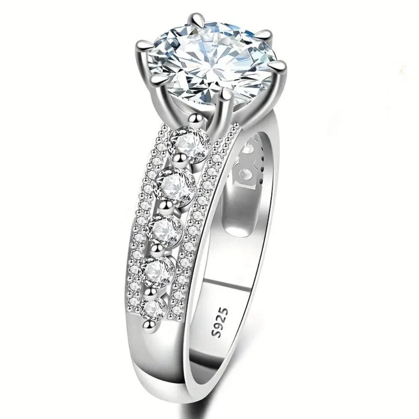 Luxury Zirconia Halo Engagement Ring