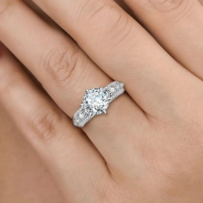 Luxury Zirconia Halo Engagement Ring