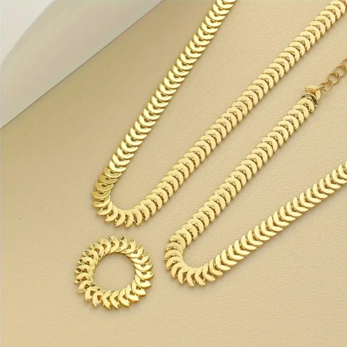 Majestic Gold Pattern Jewelry Set