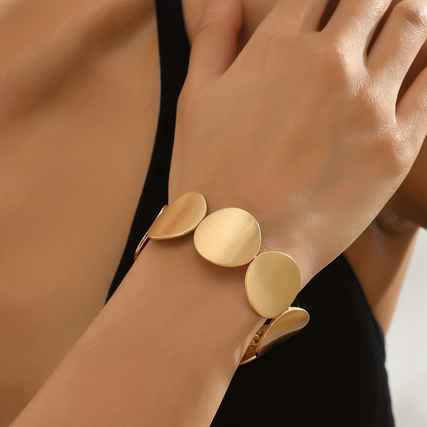 Modern Dual-Tone Circle Bracelet