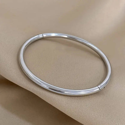 Polished Metallic Round Bangle Bracelet