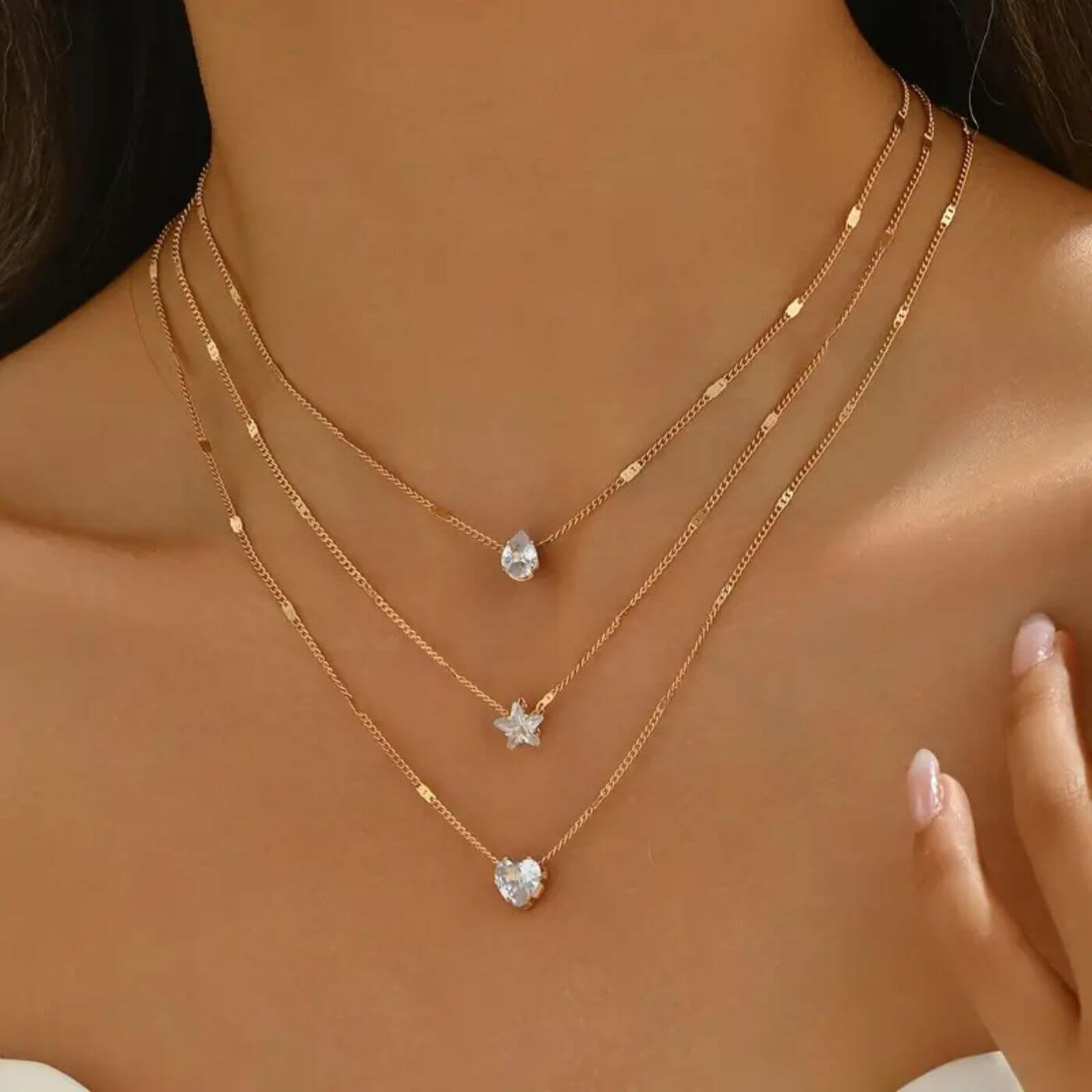 Refined Diamond-Inspired Layered Pendant Necklace