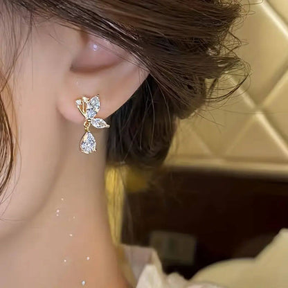 Refined Zircon Leaf Drop Earrings