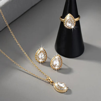 Royal Emerald Teardrop Jewelry Set