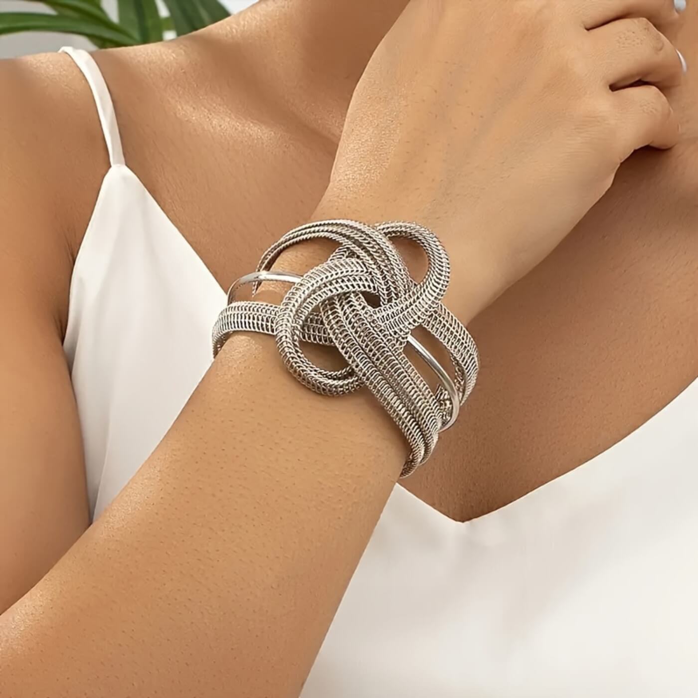 Royal Mesh Knot Cuff Bracelet