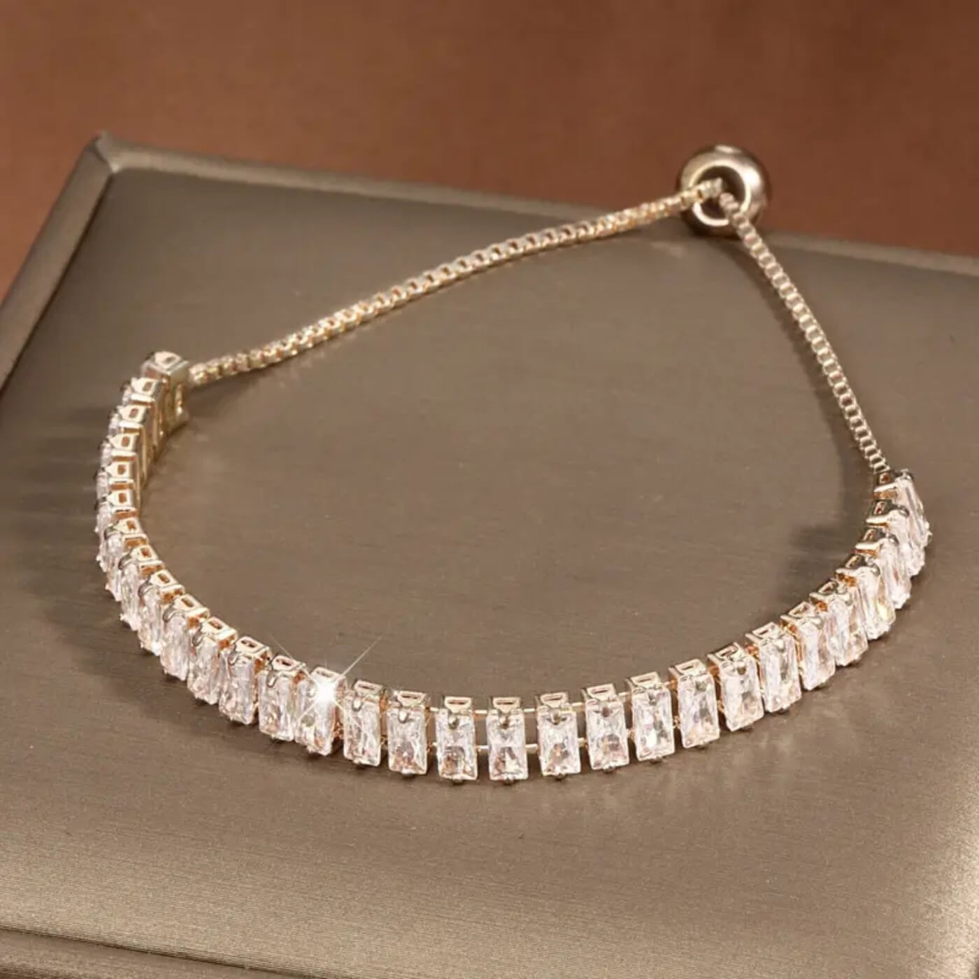 Royal Radiant Stone Tennis Bracelet