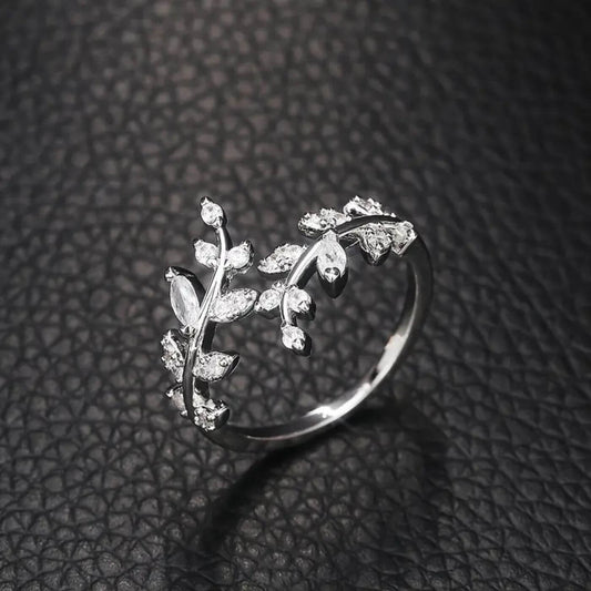 Royal Zirconia Adjustable Vine Pattern Ring