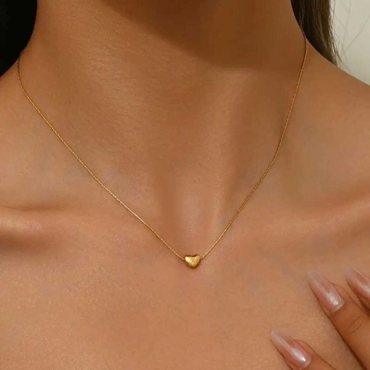 Elegant Golden Heart Charm Necklace